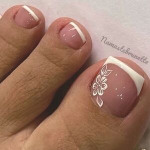 24PCS Floral French Tip Toenails Press On Nails